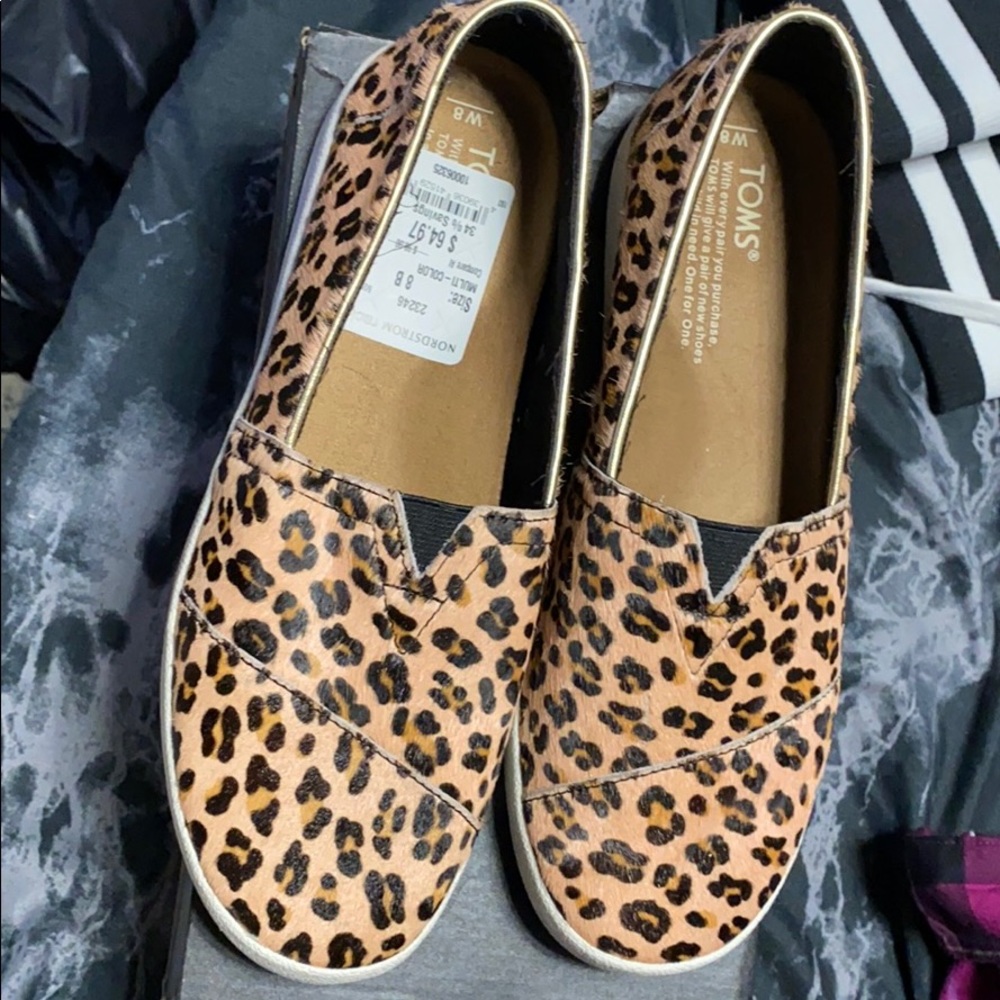 Toms brand new leopard shoes